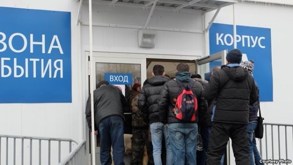 Мигрант. Полжизни в очереди за работой