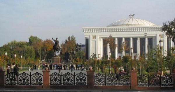 Выборы в парламент Узбекистана: незаметные и предсказуемые