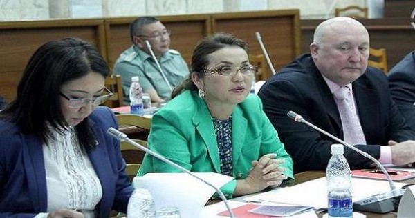Казахстану предложили упростить механизм регистрации с Кыргызстаном