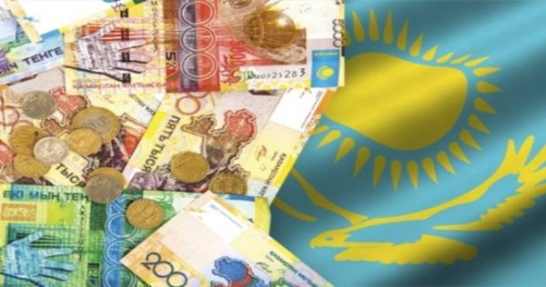 Сбережения 21% казахстанцев значительно пострадали в итоге девальвации