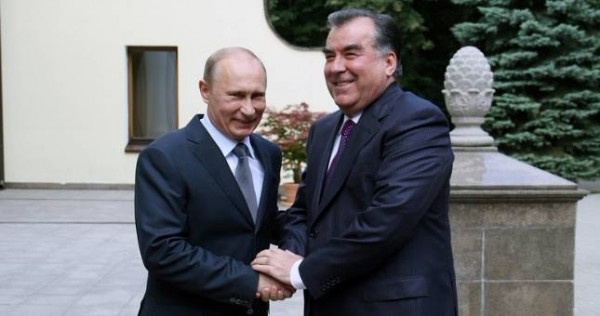 Россия демонстрирует силу в Средней Азии