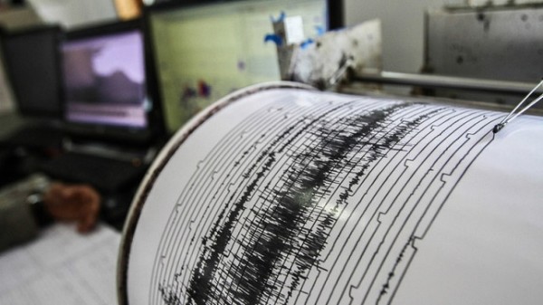 Более 230 человек пострадали во время землетрясения в Иране, двое погибли