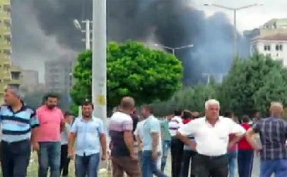 Заминированный автомобиль взорвался на юго-востоке Турции
