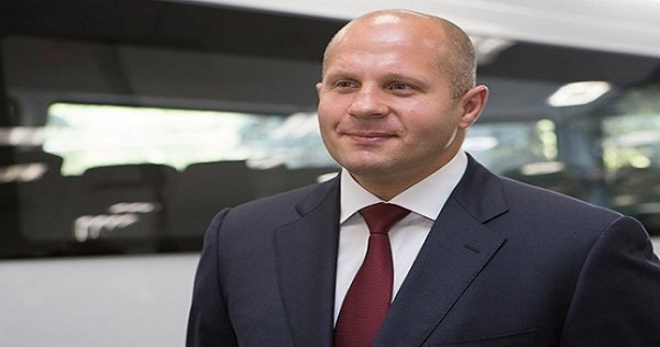 Чемпион мира Емельяненко проигнорировал пресс-конференцию таджикских журналистов