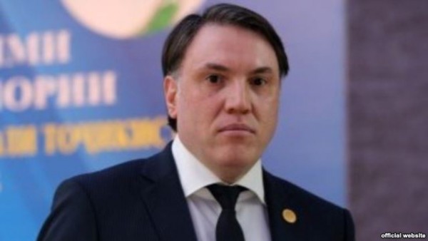 Заместитель Рустама Эмомали покинул свой пост