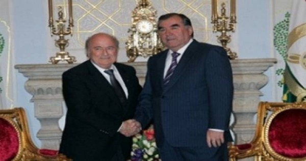 Э. Рахмон и президент ФИФА обсудили вопросы развития футбола в Таджикистане