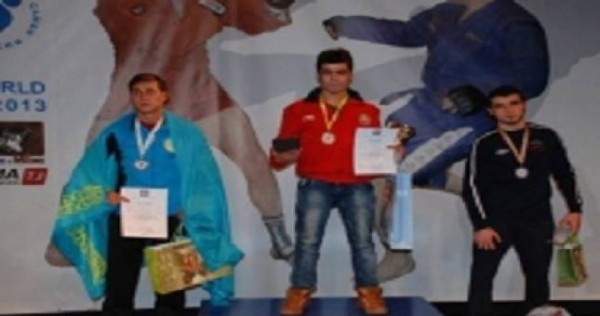 Таджикский боец - чемпион мира по боевому самбо