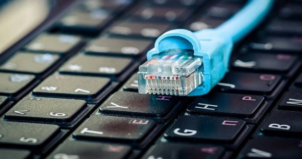 Неразбериха с ценами на мобильный интернет в Таджикистане: зачем подняли и почему отменили?