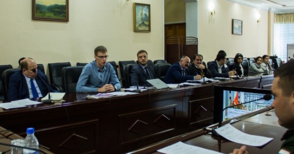 В Душанбе обсудили новый взгляд на афганскую войну