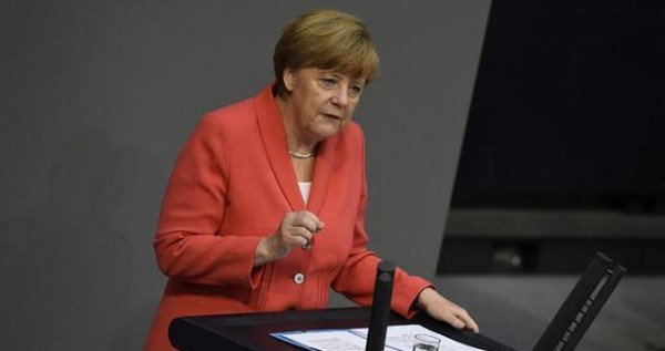 СМИ: Меркель готова бороться за четвертый срок на посту канцлера ФРГ