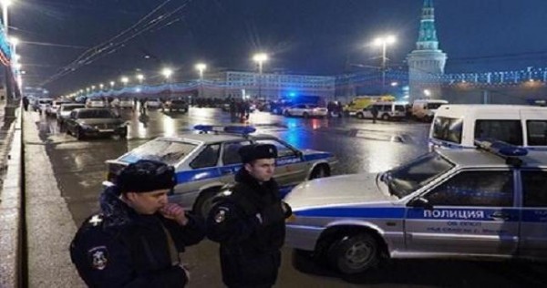 Полиция проверила несколько машин по делу об убийстве Немцова