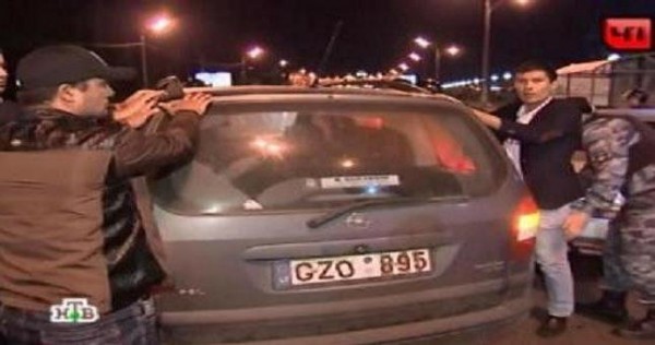 Мигранты рынка «Садовод» в драке таксистов обвиняют Каромата Шарипова