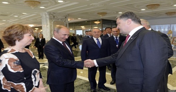 Путин и Порошенко договорились о постоянном прекращении огня