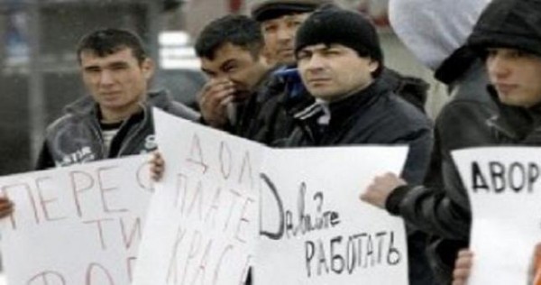 В Москве готовится 100-тысячный митинг мигрантов из Таджикистана