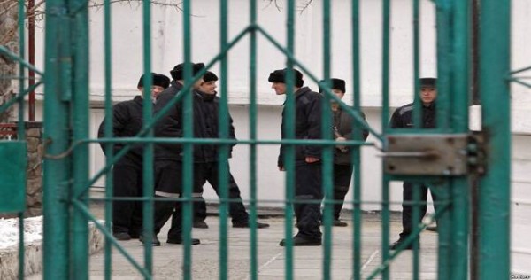 Таджикские и узбекские заключенные омской колонии подняли бунт