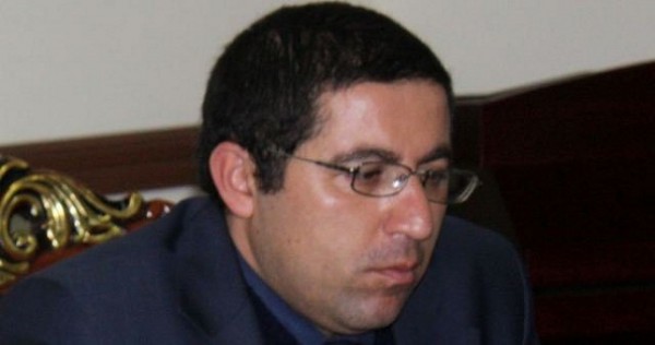 Бузургмехр Ёров: Как это так, что услуга адвоката стоит $10 тысяча в споре о разделе имущества в $2,5 тысячи?