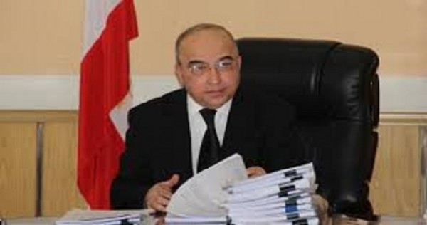 Спикер парламента Зухуров: Люди не верят Национальному Центру тестирования