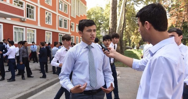Таджикистан и Кыргызстан отказали друг другу в грантах для студентов