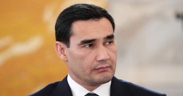 Эмомали Рахмон пригласил Сердара Бердымухаммедова в Таджикистан