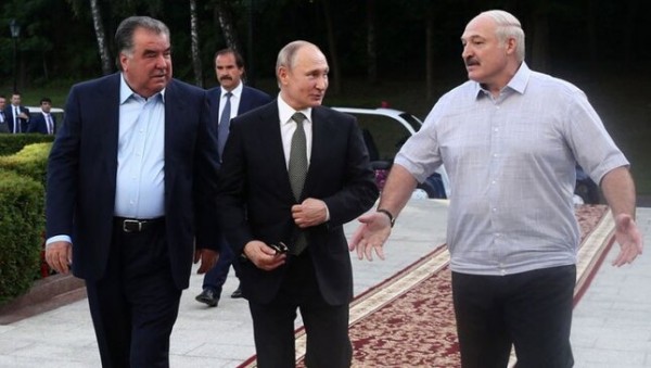 Президент Таджикистана примет участие в неформальной встрече глав государств СНГ