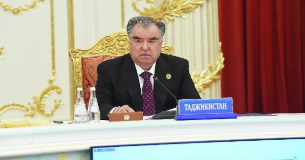 Эмомали Рахмон выступит на сессии ОДКБ в Ереване