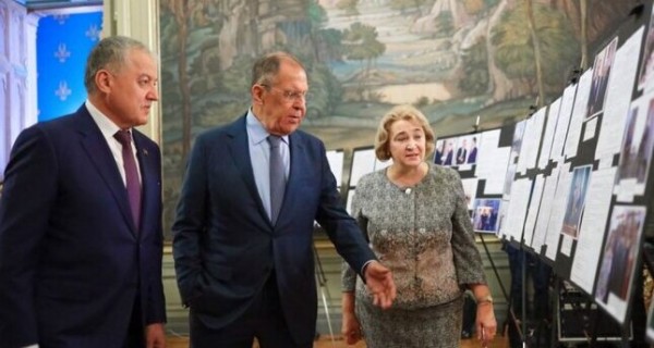 В Москве открылась фотовыставка, посвященная 30-й годовщине установления дипломатических отношений между Таджикистаном и Россией