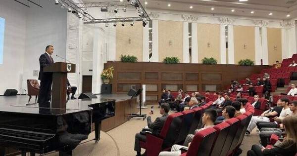 Посол Таджикистана в России посетил с рабочим визитом Казань