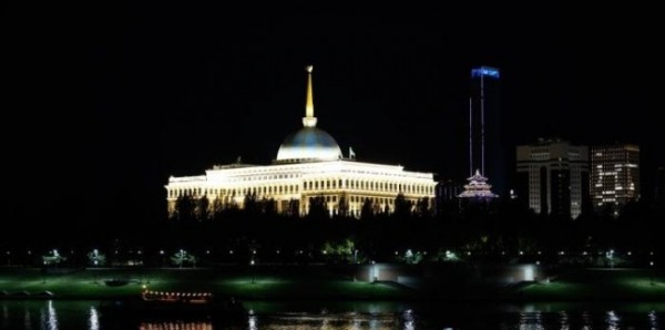 Почему взаимодействие Китая с пятью странами Центральной Азии напоминает «семейные визиты»?