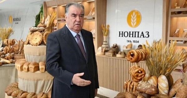 Эмомали Рахмон сдал в эксплуатацию предприятие “Нонпаз” в городе Душанбе