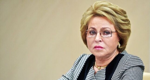 Валентина Матвиенко прибыла в Душанбе
