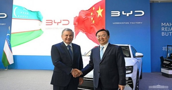 Завод BYD в Джизакской области выпустил первые автомобили