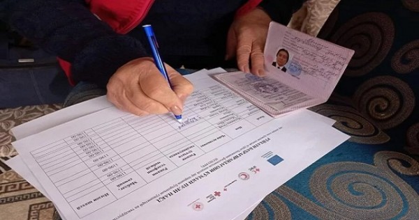 Афганские семьи получили денежную помощь