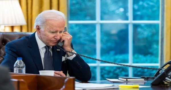 СМИ: Байден заявил Нетаньяху, что ждет решения по палестинским налоговым поступлениям